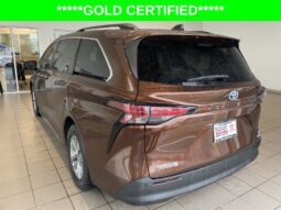 
										Toyota Sienna full									