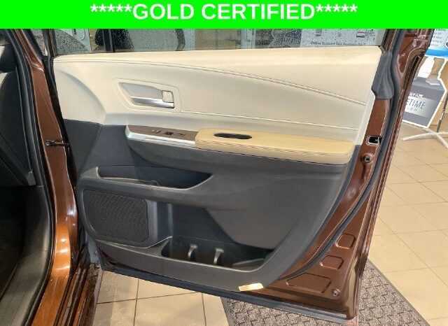 
								Toyota Sienna full									
