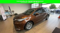 
										Toyota Sienna full									