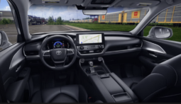 
										Toyota Grand Highlander full									