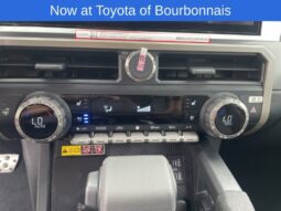 
										Toyota Tacoma full									