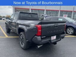 
										Toyota Tacoma full									