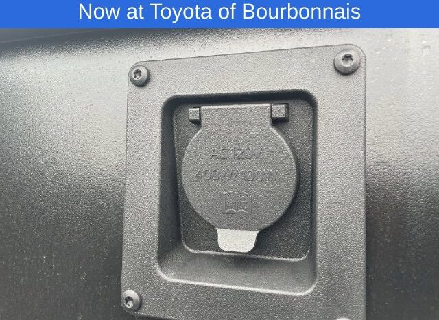 
								Toyota Tacoma full									