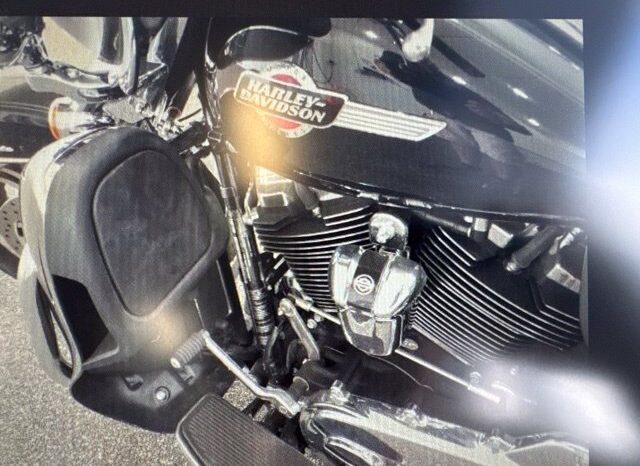 
								Harley-Davidson TriGlide full									