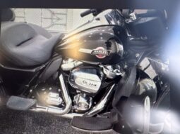 
										Harley-Davidson TriGlide full									