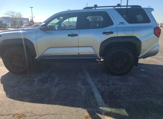 
								Toyota 4Runner full									