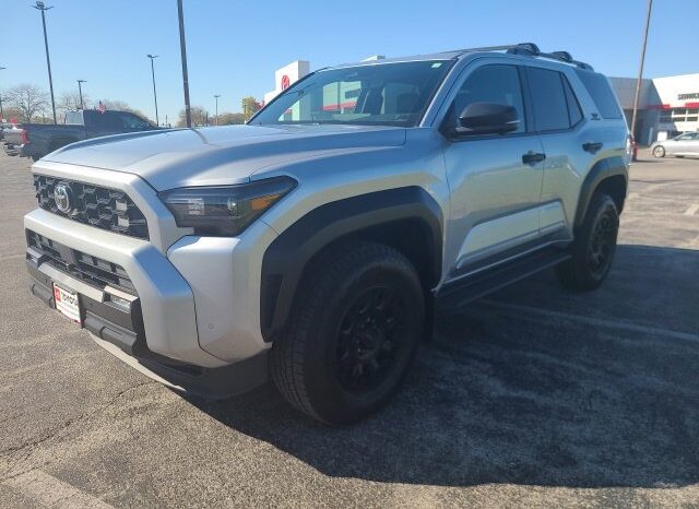 
								Toyota 4Runner full									