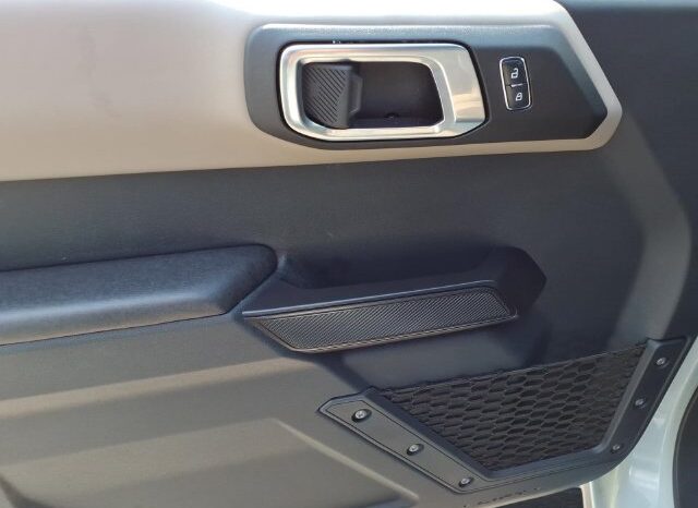 
								Ford Bronco full									