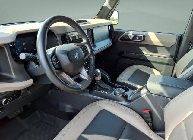 
								Ford Bronco full									