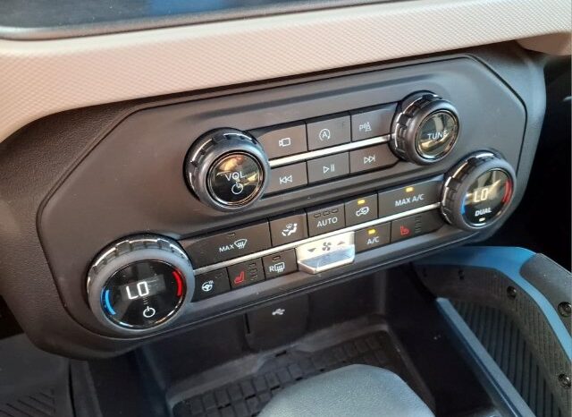 
								Ford Bronco full									