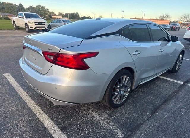 
								Nissan Maxima full									