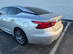 
										Nissan Maxima full									