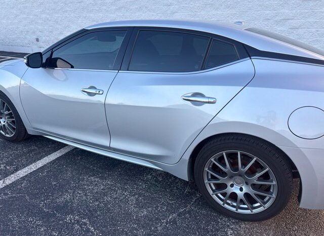 
								Nissan Maxima full									