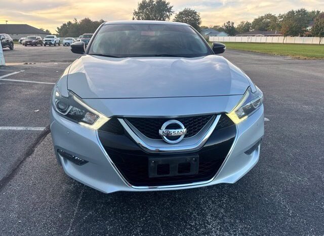 
								Nissan Maxima full									