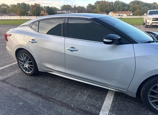 
								Nissan Maxima full									
