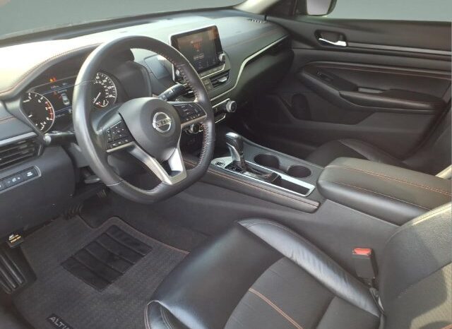 
								Nissan Altima full									