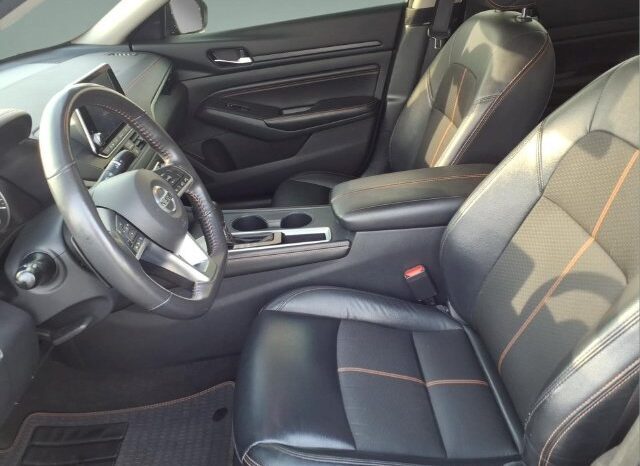 
								Nissan Altima full									