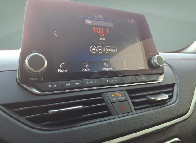 
								Nissan Altima full									