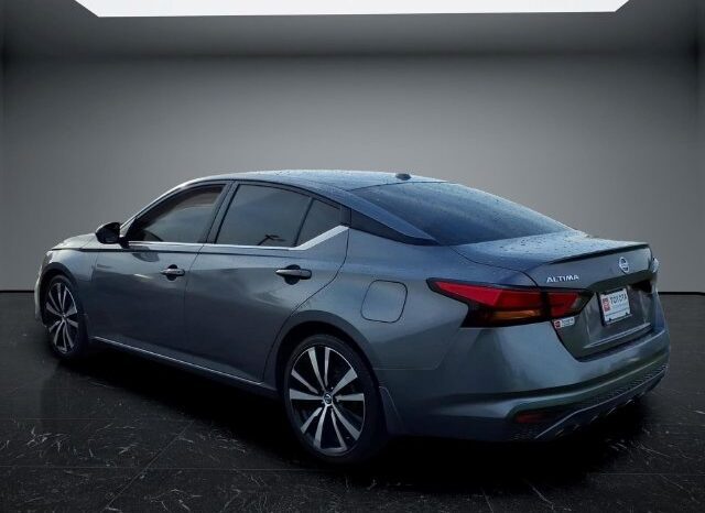 
								Nissan Altima full									