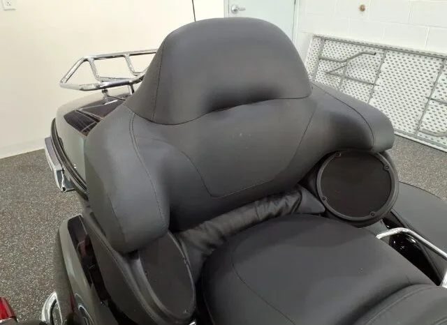 
								Harley-Davidson TriGlide full									