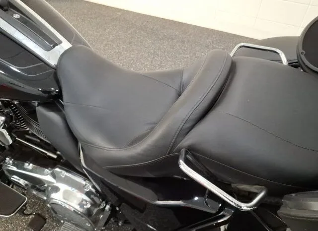 
								Harley-Davidson TriGlide full									