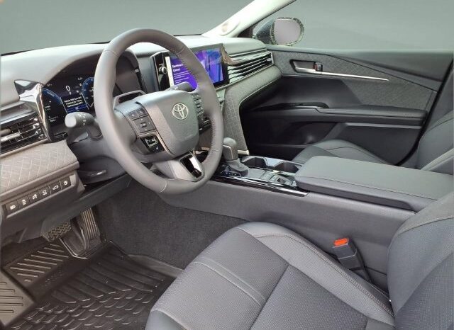 
								Toyota Camry full									