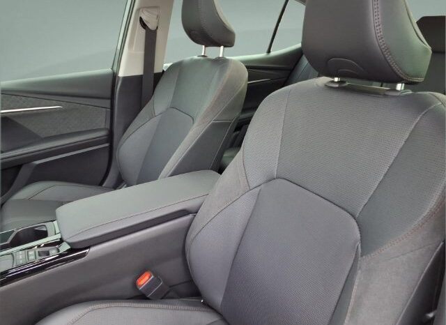 
								Toyota Camry full									