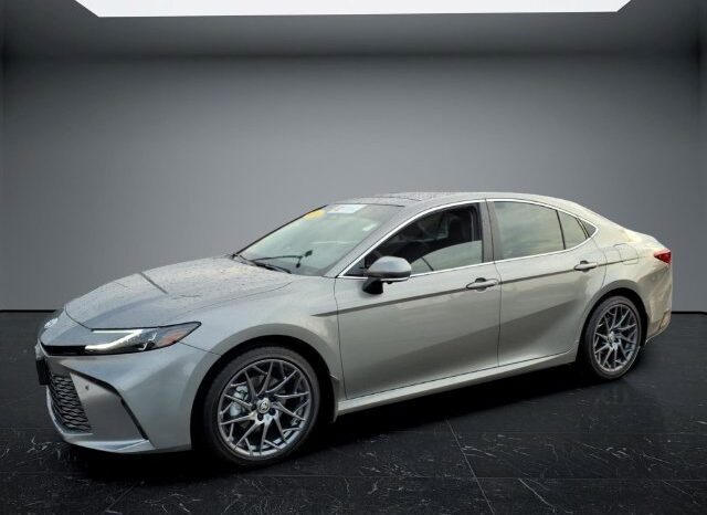 
								Toyota Camry full									