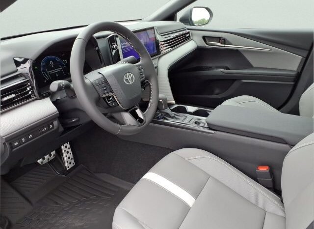 
								Toyota Camry full									