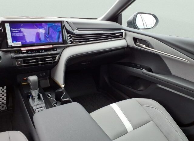 
								Toyota Camry full									