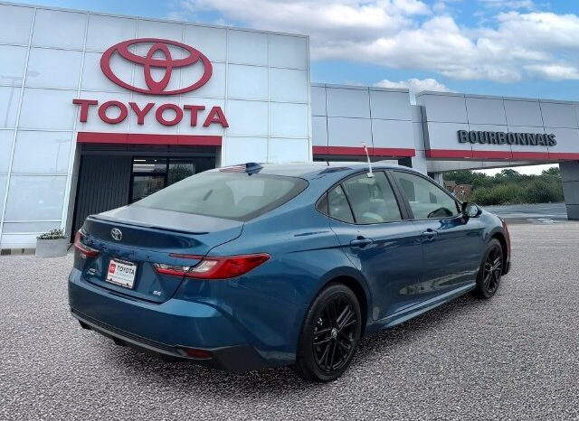 
								Toyota Camry full									
