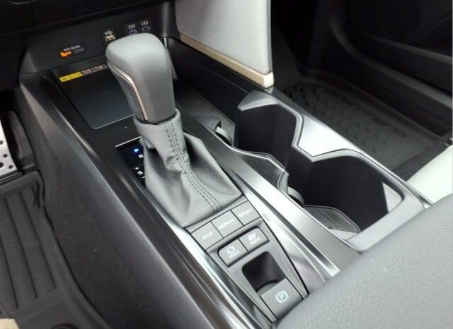 
								Toyota Camry full									