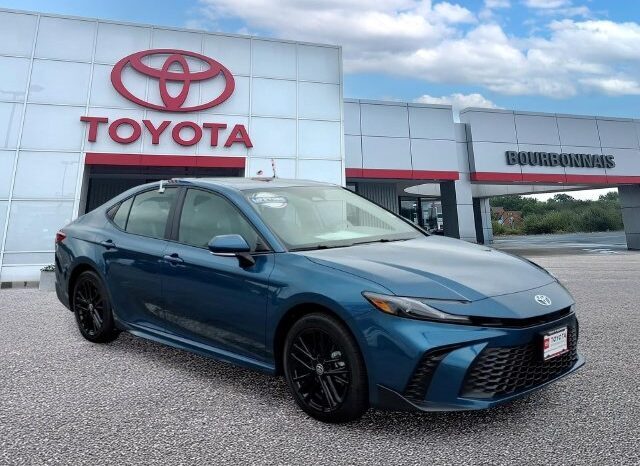 
								Toyota Camry full									