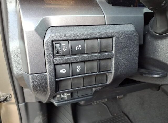 
								Toyota Tacoma full									