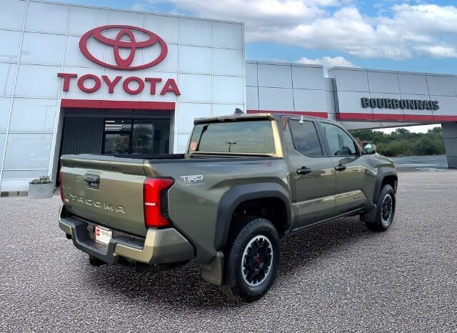 
								Toyota Tacoma full									