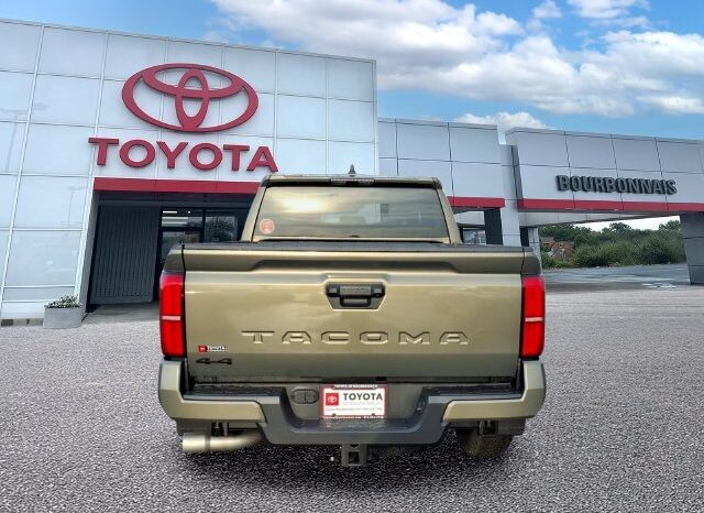 
								Toyota Tacoma full									