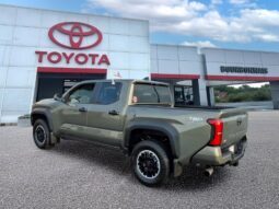 
										Toyota Tacoma full									