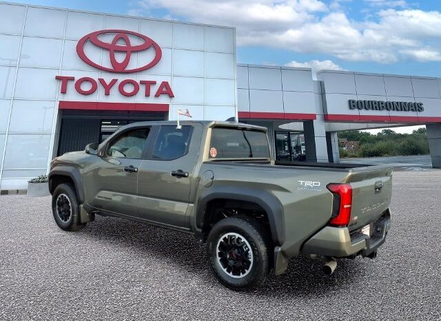 
								Toyota Tacoma full									