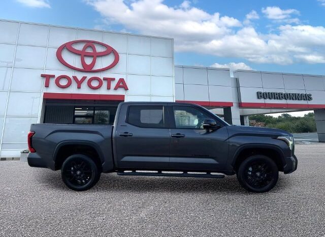
								Toyota Tundra full									