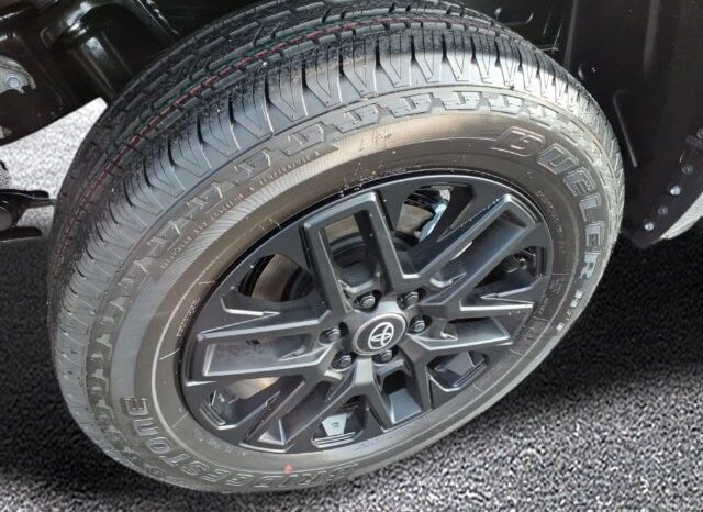
								Toyota Tundra full									