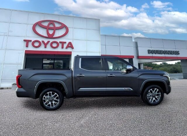 
								Toyota Tundra full									