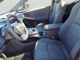 
										Toyota C-HR full									