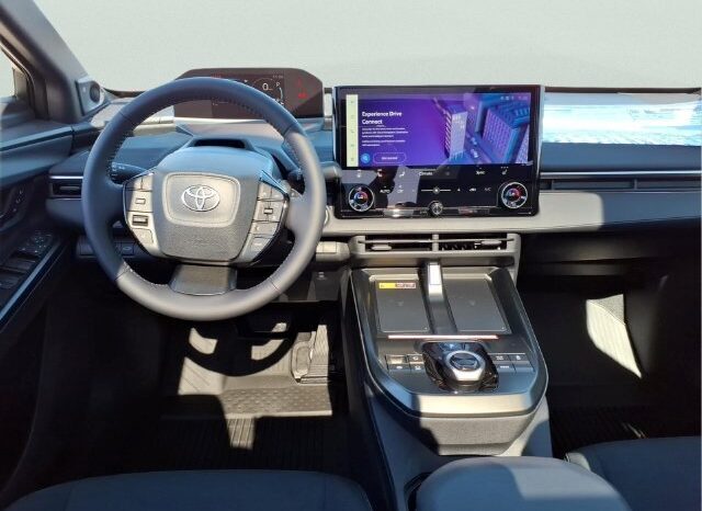 
								Toyota C-HR full									