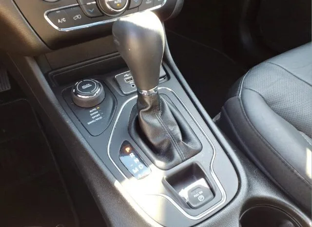 
								Jeep Cherokee full									