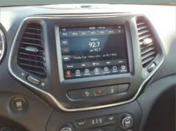 
										Jeep Cherokee full									