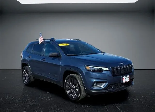 
								Jeep Cherokee full									