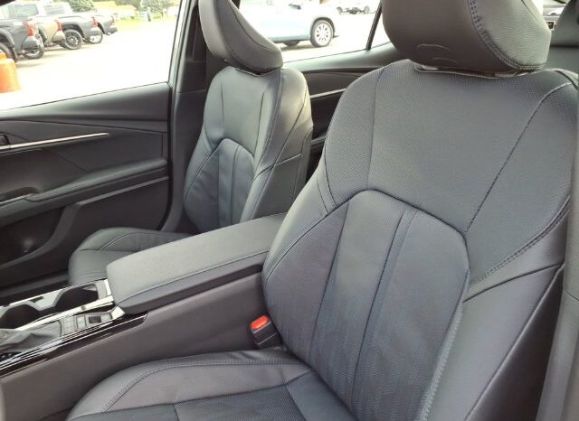 
								Toyota Camry full									