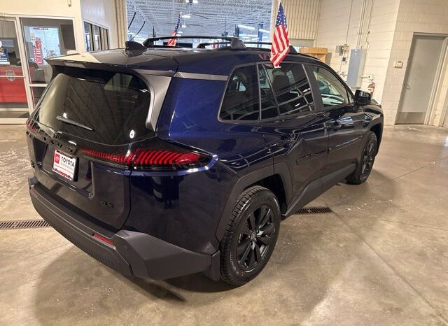 
								Toyota RAV4 full									