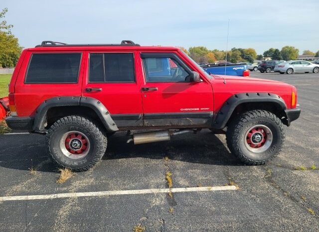 
								Jeep Cherokee full									
