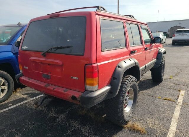 
								Jeep Cherokee full									